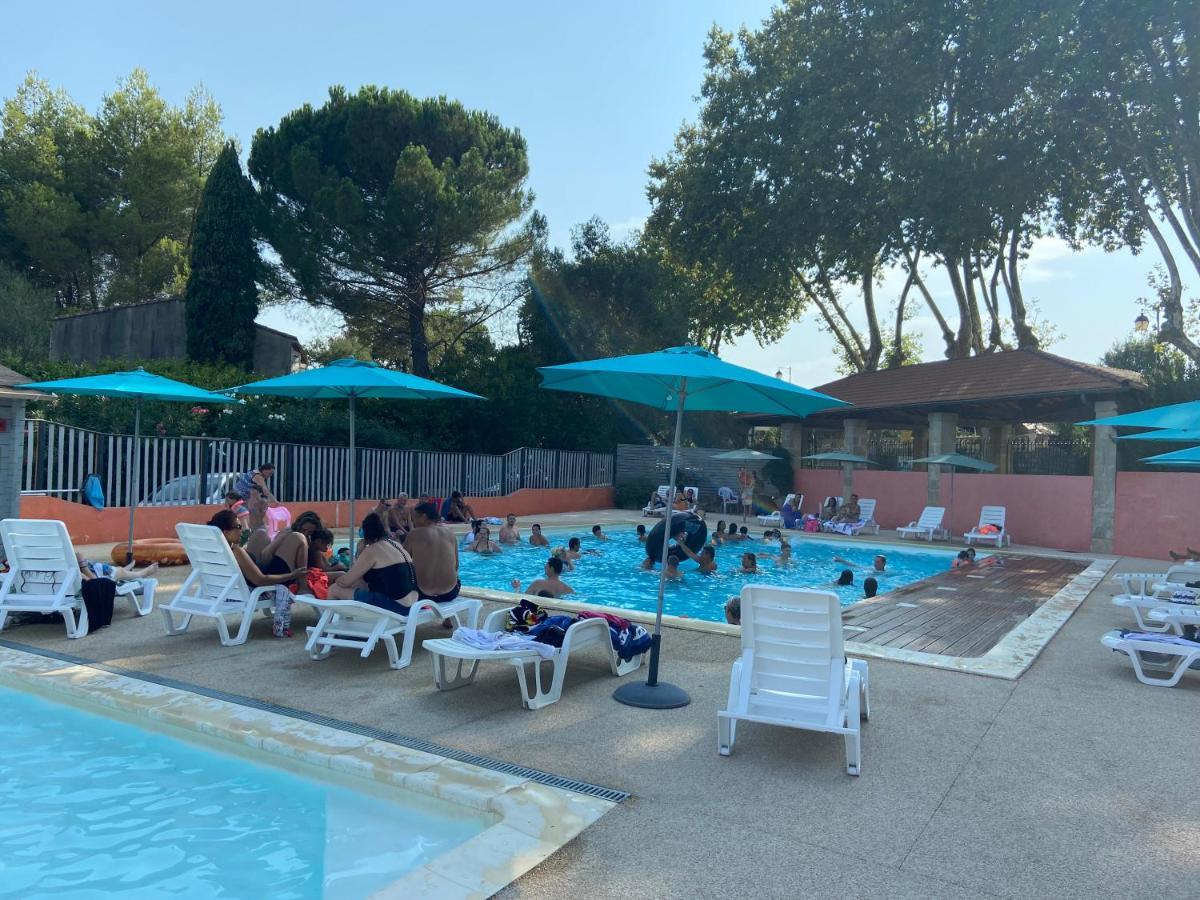 Camping Le Pre Saint-Andre Souvignargues Buitenkant foto