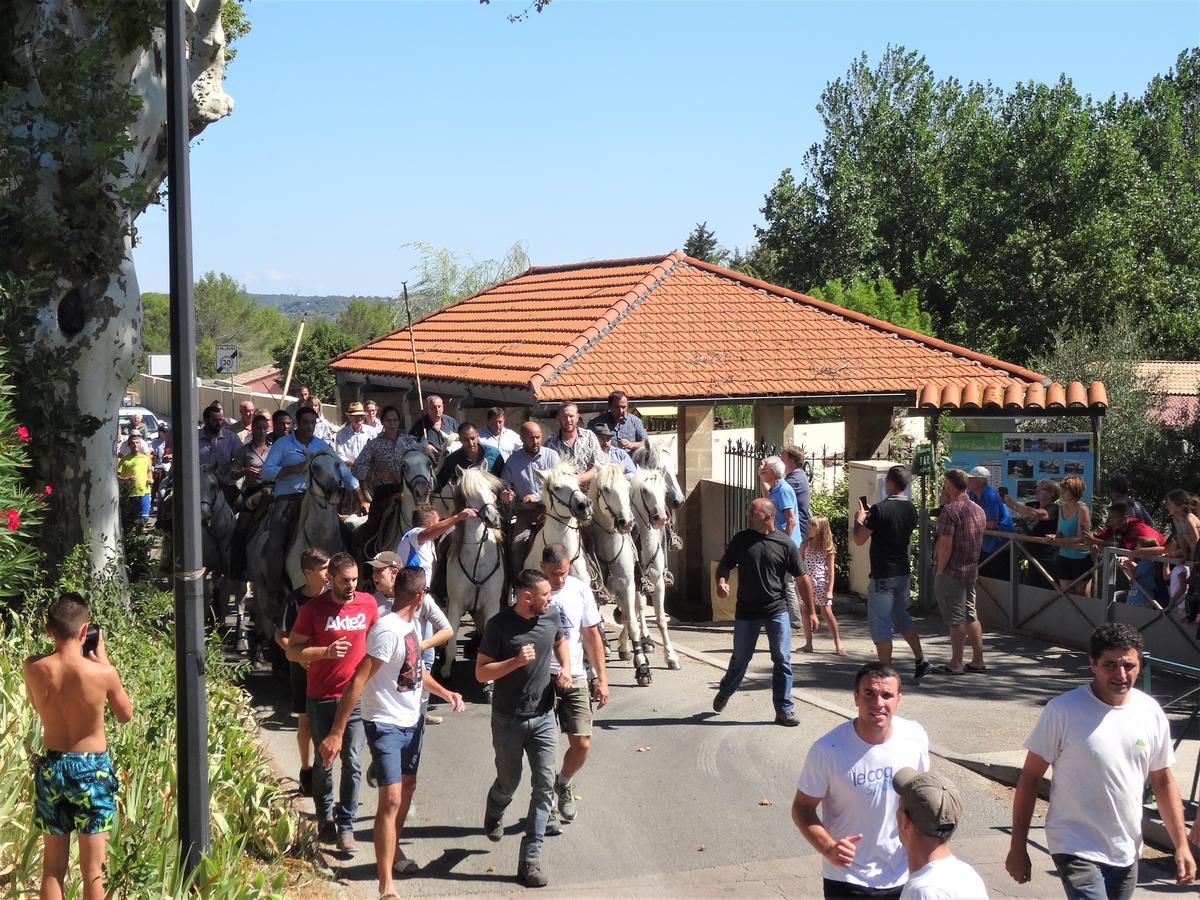 Camping Le Pre Saint-Andre Souvignargues Buitenkant foto