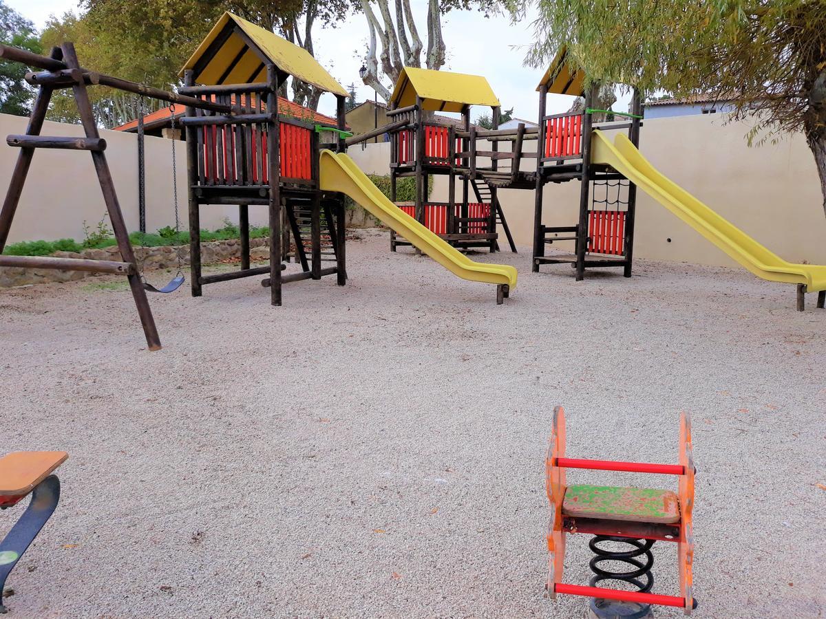 Camping Le Pre Saint-Andre Souvignargues Buitenkant foto