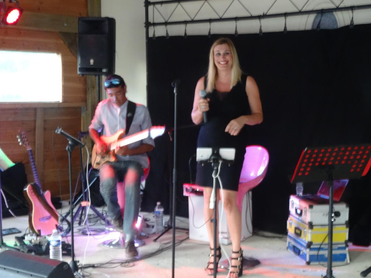 Camping Le Pre Saint-Andre Souvignargues Buitenkant foto